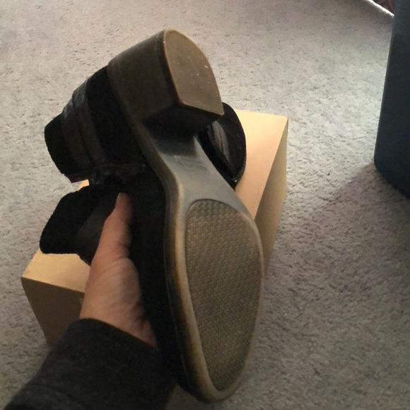 Shoes - Picture 3 of 3